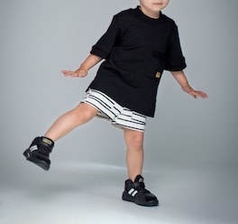 Ćwiczenia gimnastyczne dla dzieci. Jakie wybrać buty do ćwiczeń?