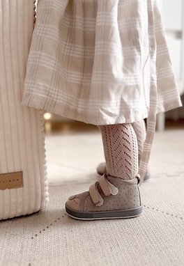 Najczęstsze błędy rodziców przy zakupie butów dziecięcych i jak ich uniknąć