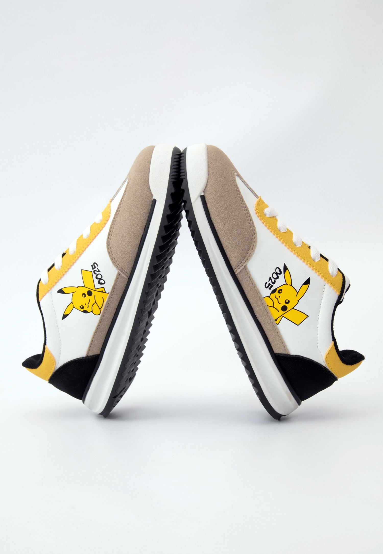 Sznurowane trampki Pokemon
