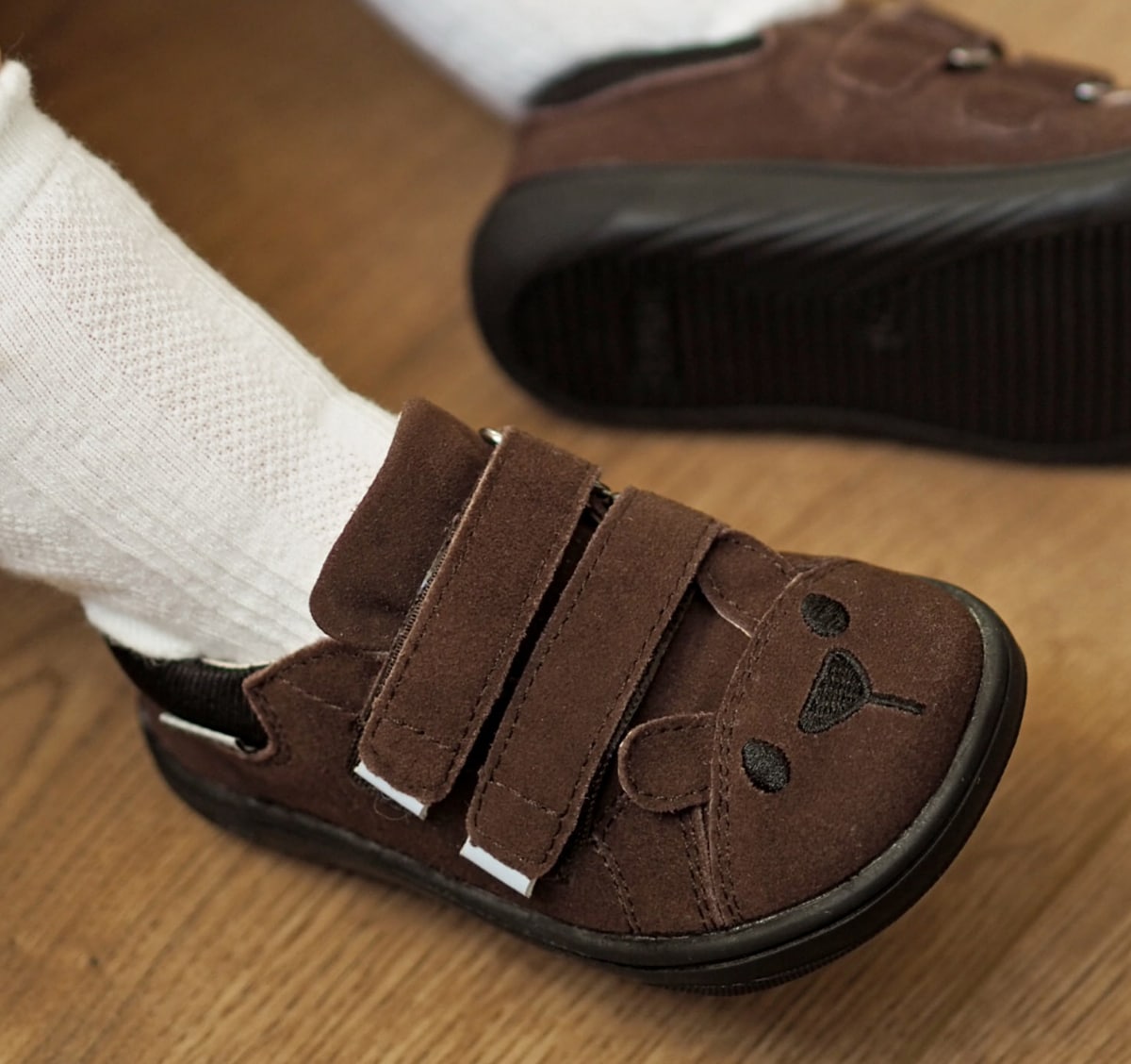 Jak wybrać buty dla dzieci z koślawą stopą?