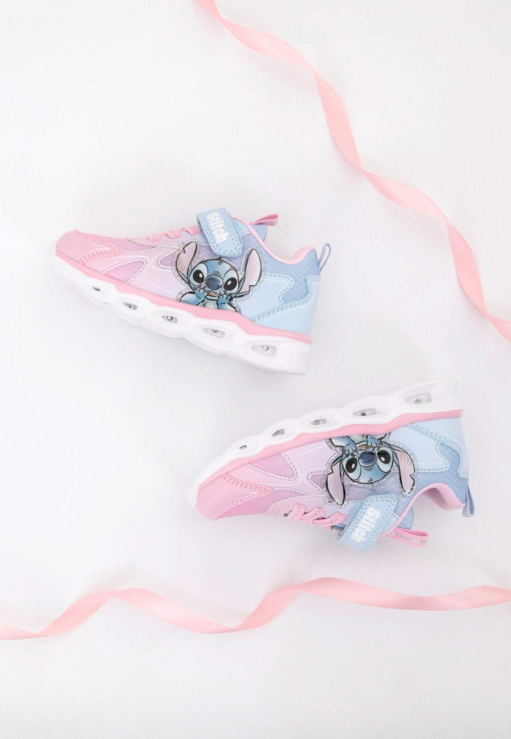 Niebiesko-różowe sneakersy Stitch ze świecącą podeszwą BARTEK 87038-15 Widok 10