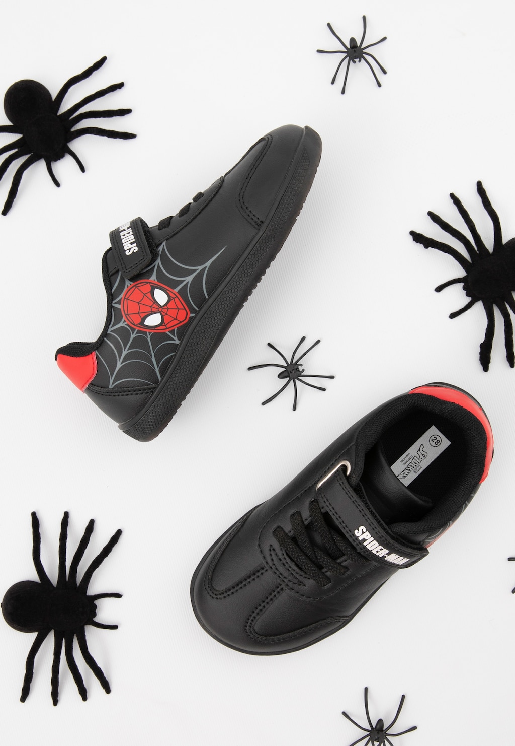 Czarne trampki Spider-man z czerwonymi wstawkami BARTEK 87070-11 Widok 10